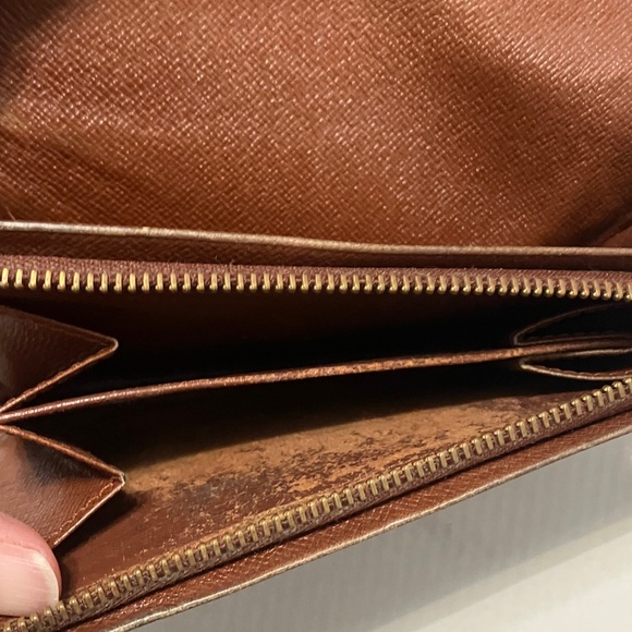 LV MONOGRAM WALLET - Picture 12 of 13